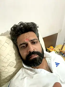 Snapshot of SoulHunt9 chatting on October 2025 04:39:01 PM SoulHunt9 online show from October 2025 04:39:01 PM