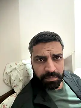 Snapshot of SoulHunt9 chatting on January 2026 09:28:01 PM SoulHunt9 online show from January 2026 09:28:01 PM