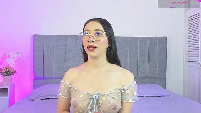 Snapshot of GabbieHill chatting on October 2025 07:40:01 PM GabbieHill online show from October 2025 07:40:01 PM