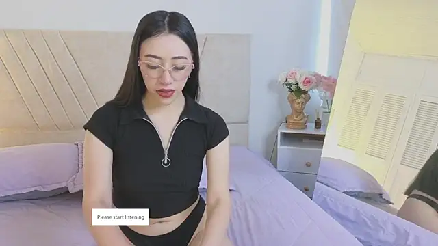 Snapshot of GabbieHill chatting on November 2025 08:19:01 PM GabbieHill online show from November 2025 08:19:01 PM