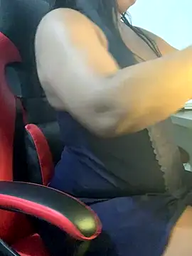 Snapshot of NatashaAzura chatting on October 2025 08:43:02 PM NatashaAzura online show from October 2025 08:43:02 PM