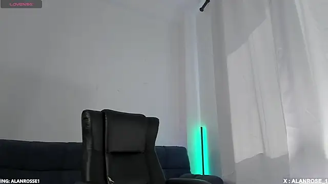 Snapshot of AlanRose01 chatting on October 2025 01:18:02 PM AlanRose01 online show from October 2025 01:18:02 PM