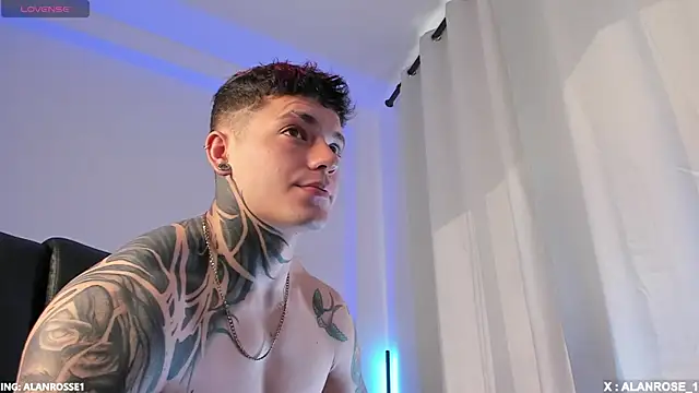 Snapshot of AlanRose01 chatting on November 2025 01:33:02 PM AlanRose01 online show from November 2025 01:33:02 PM