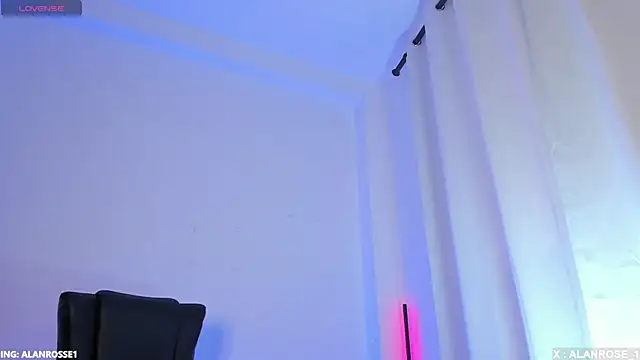 Snapshot of AlanRose01 chatting on November 2025 01:32:01 PM AlanRose01 online show from November 2025 01:32:01 PM