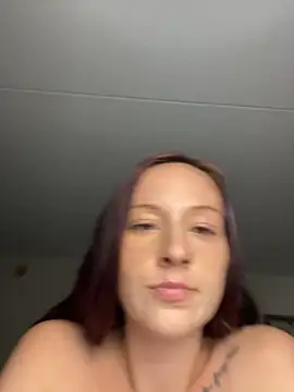 Snapshot of magsxo23 chatting on October 2025 10:52:01 PM magsxo23 online show from October 2025 10:52:01 PM