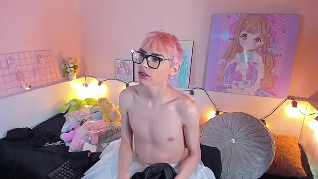 Snapshot of Strawberry_Kitty_ chatting on November 2025 03:50:02 AM Strawberry Kitty online show from November 2025 03:50:02 AM