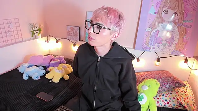 Snapshot of Strawberry_Kitty_ chatting on November 2025 03:56:02 AM Strawberry Kitty online show from November 2025 03:56:02 AM