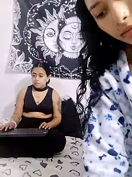 emily n abby online show from April 2026 01:25:02 PM