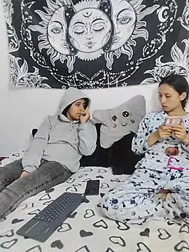 emily n abby online show from June 2026 01:50:02 PM