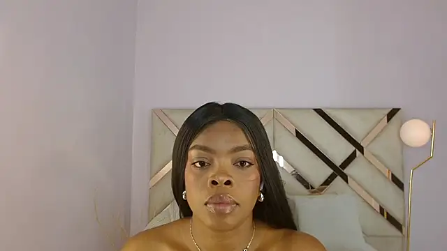 Maiacharris  online show from June 2026 12:15:02 PM