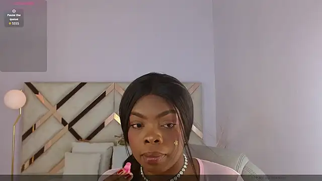 Maiacharris  online show from June 2026 12:20:02 PM