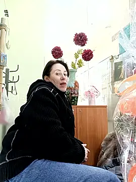 Snapshot of Luna_7777 chatting on January 2026 02:41:01 PM Luna 7777 online show from January 2026 02:41:01 PM