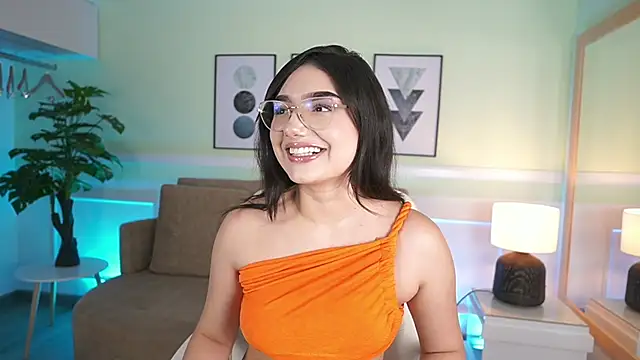 Snapshot of EmilyTurneer chatting on December 2025 07:08:02 PM EmilyTurneer online show from December 2025 07:08:02 PM