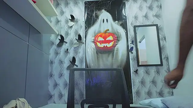 Snapshot of Stevenbrand chatting on October 2025 07:59:01 PM Stevenbrand online show from October 2025 07:59:01 PM