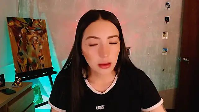 Snapshot of natval6 chatting on February 2026 10:31:01 AM natval6 online show from February 2026 10:31:01 AM