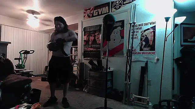 biggerisbetter12 online show from April 2026 02:27:02 AM