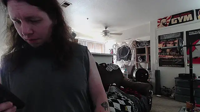 biggerisbetter12 online show from June 2026 03:10:02 PM