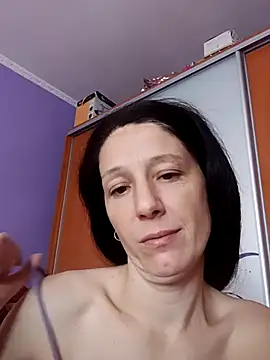 Emeli32-22 online show from November 2025 08:03:02 AM