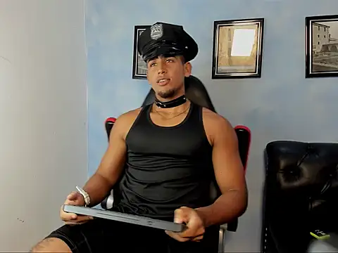 Snapshot of gael_vidal chatting on October 2025 01:53:02 AM gael vidal online show from October 2025 01:53:02 AM