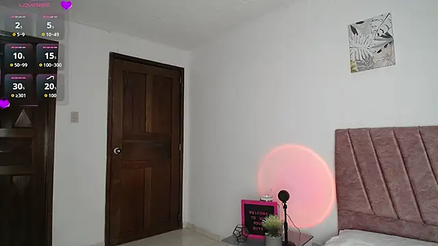 EmmaNova  online show from October 2025 04:19:01 PM