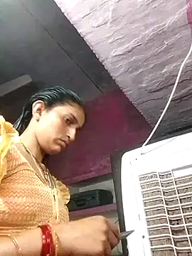 Snapshot of Pooja_shre chatting on October 2025 04:48:01 AM Pooja shre online show from October 2025 04:48:01 AM