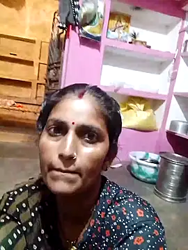 Snapshot of Pooja_shre chatting on November 2025 01:51:02 AM Pooja shre online show from November 2025 01:51:02 AM