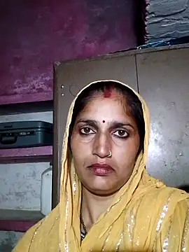 Snapshot of Pooja_shre chatting on November 2025 02:40:02 PM Pooja shre online show from November 2025 02:40:02 PM