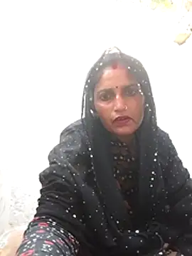 Snapshot of Pooja_shre chatting on November 2025 10:15:01 AM Pooja shre online show from November 2025 10:15:01 AM