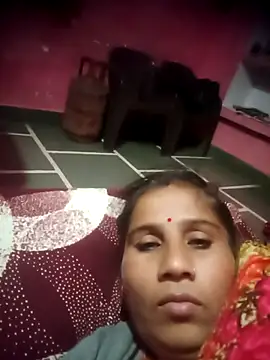 Snapshot of OliveGreen22 chatting on November 2025 04:05:01 PM OliveGreen22 online show from November 2025 04:05:01 PM