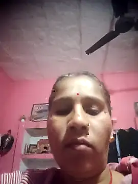 Snapshot of OliveGreen22 chatting on November 2025 01:44:01 AM OliveGreen22 online show from November 2025 01:44:01 AM