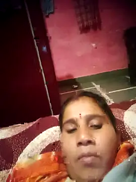 Snapshot of OliveGreen22 chatting on November 2025 01:59:02 AM OliveGreen22 online show from November 2025 01:59:02 AM