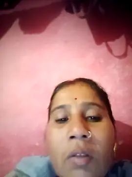 Snapshot of OliveGreen22 chatting on November 2025 01:27:02 AM OliveGreen22 online show from November 2025 01:27:02 AM