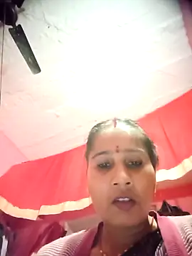 Snapshot of OliveGreen22 chatting on November 2025 05:19:02 AM OliveGreen22 online show from November 2025 05:19:02 AM