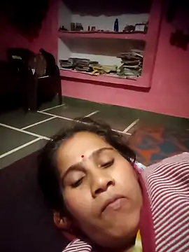 Snapshot of OliveGreen22 chatting on December 2025 05:42:02 PM OliveGreen22 online show from December 2025 05:42:02 PM