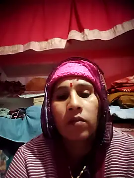 Snapshot of OliveGreen22 chatting on December 2025 07:05:01 AM OliveGreen22 online show from December 2025 07:05:01 AM