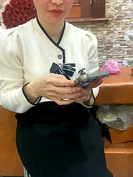 Snapshot of Phale2x chatting on December 2025 08:07:02 AM Phale2x online show from December 2025 08:07:02 AM