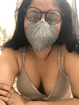 Snapshot of Lovely_Tannu chatting on November 2025 12:42:02 PM Lovely Tannu online show from November 2025 12:42:02 PM