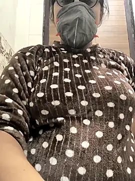 Snapshot of Lovely_Tannu chatting on December 2025 01:39:02 PM Lovely Tannu online show from December 2025 01:39:02 PM