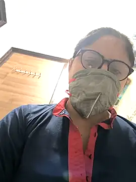 Snapshot of Lovely_Tannu chatting on December 2025 12:34:02 PM Lovely Tannu online show from December 2025 12:34:02 PM