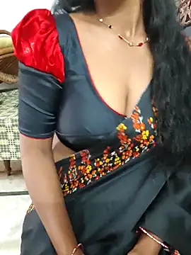 Sravya   online show from November 2025 06:28:01 AM