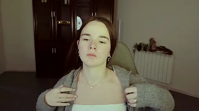 May Bloom online show from December 2025 05:16:01 AM