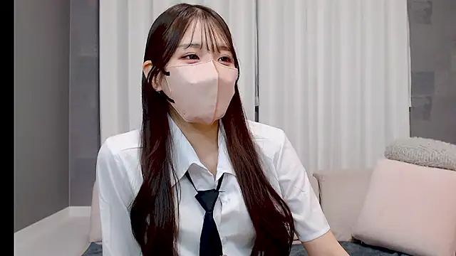 Snapshot of LOVE_MIREI_LOVE chatting on March 2026 11:17:02 AM LOVE MIREI LOVE online show from March 2026 11:17:02 AM