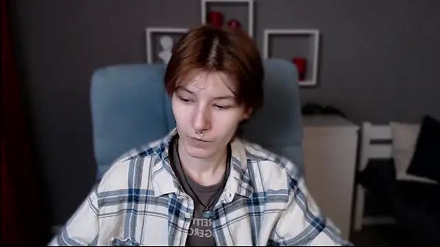 Snapshot of guitarandangell chatting on November 2025 11:00:01 AM guitarandangell online show from November 2025 11:00:01 AM