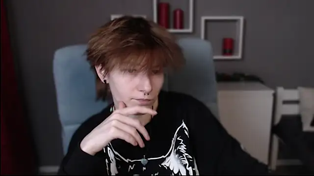 Snapshot of guitarandangell chatting on November 2025 04:11:02 PM guitarandangell online show from November 2025 04:11:02 PM