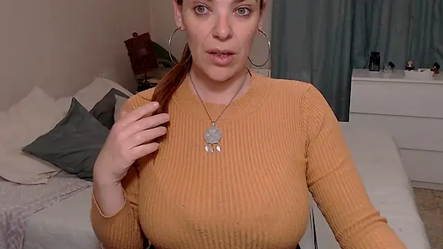 Snapshot of ginger_mommy chatting on May 2026 07:38:01 AM ginger mommy online show from May 2026 07:38:01 AM
