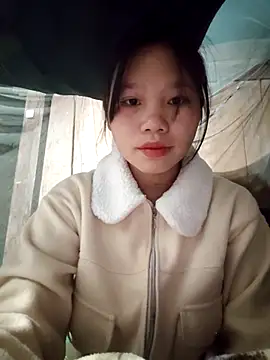 linh-miu99 online show from January 2026 09:24:01 PM