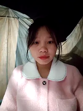 linh-miu99 online show from February 2026 09:32:01 PM