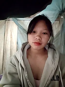 linh-miu99 online show from March 2026 06:41:02 AM