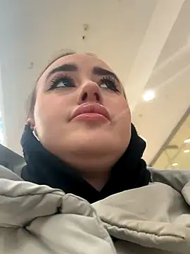 Snapshot of KiraSunshine chatting on November 2025 03:50:02 AM KiraSunshine online show from November 2025 03:50:02 AM