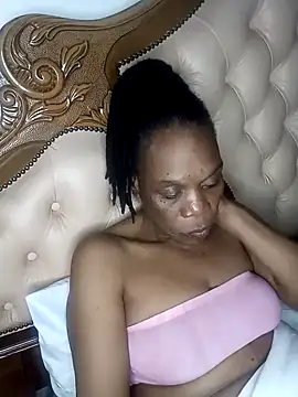 Hotcougar online show from November 2025 08:18:01 PM